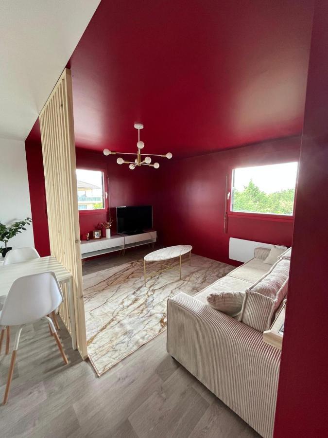Golden Dreamscape - Superbe, Calme Et Lumineux Apartment โทนง-เลส์-แบงส์ ภายนอก รูปภาพ