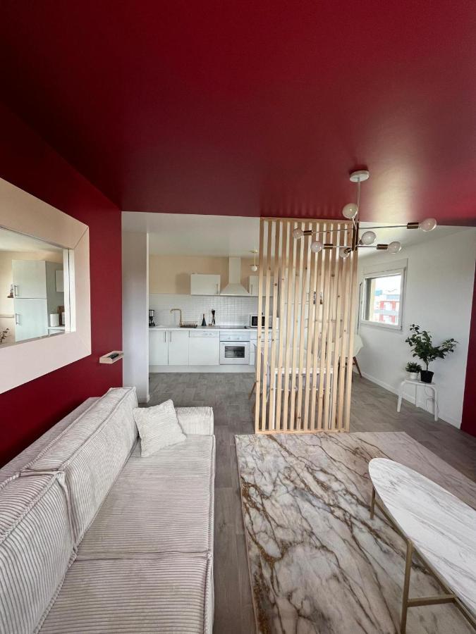 Golden Dreamscape - Superbe, Calme Et Lumineux Apartment โทนง-เลส์-แบงส์ ภายนอก รูปภาพ